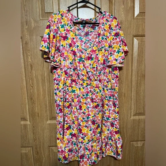 SHEIN Wrap Dress - Picture 1 of 5